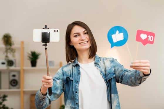 Micro-influencer promoting products through authentic social media content